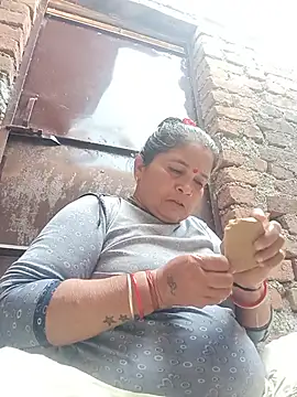 Manavi_x