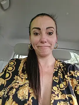 Milflovelyxxx - tease me with your touch. make me wet