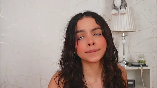 BambiRoses - Blowjob in front of the camera