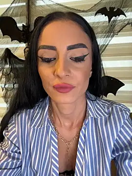 FeetVibe - 👑Sexy Tease, Don't Blink!