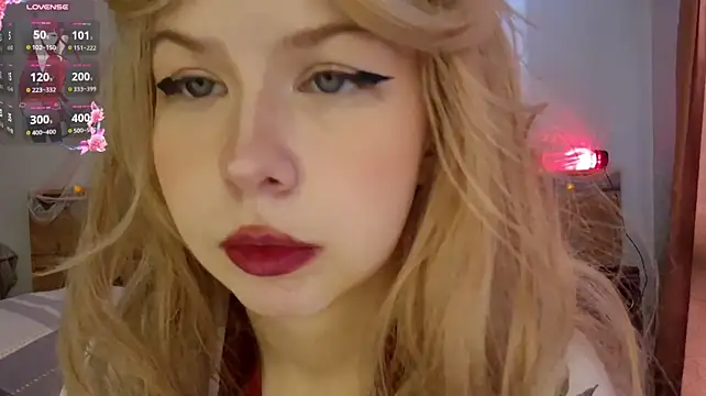 LynetHakes - Spank my breasts honey х10