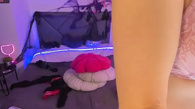 CassieEvans - fisting pussy