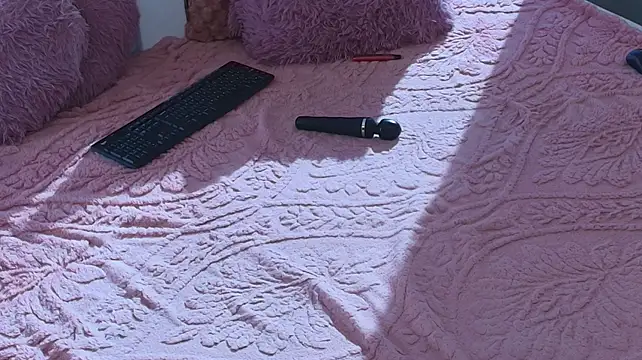 Kim_Babe - dildo fuck