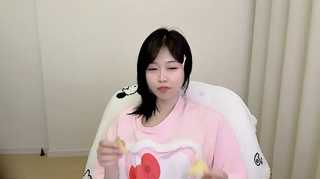 Kakionan - 想文案好累，想哥哥就不会~