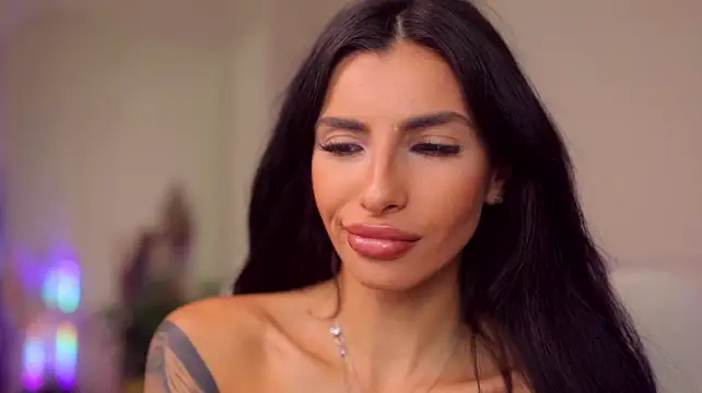 AhhMia - Squirt Show 😜 Powered my Your Vibeees