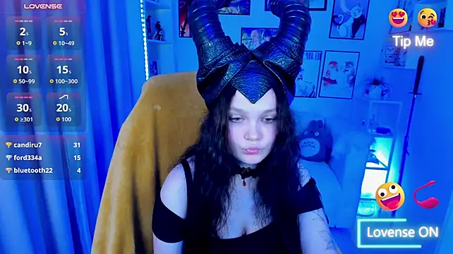 Lincy_Parker - Turn around & shake my hips 💜