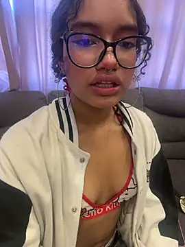 Bunny-firee - Oil or cream on my tits 💧🍒.