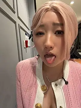 Winter11 - 咖啡厅🥵图日本春药到小穴阴蒂🥵 aphrodi（今天需要老公帮我冲第一☝️）