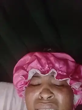 Candylooo - Wet pussy fingering