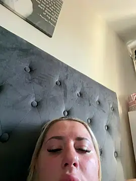 CurvyBaby14 - Make me squirt