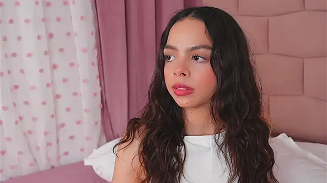 BambiRoses - Blowjob in front of the camera
