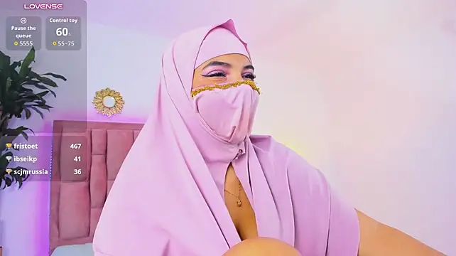 Ashley_sakina - 2 fingers in the vagina