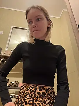 AshleyMur - naked show