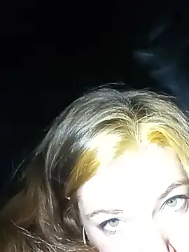 BettyandGold - 10 push ups