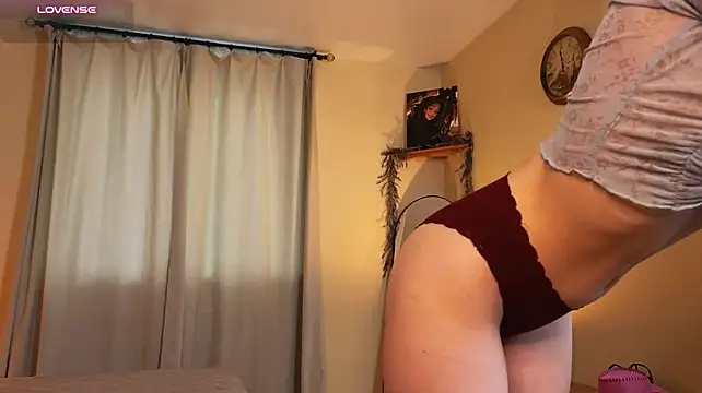 EsmaWonka - show my panties