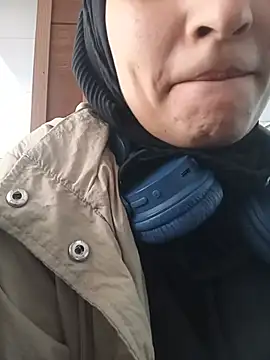MisyonerNur - Dışarıda göğüslerini aç 😅