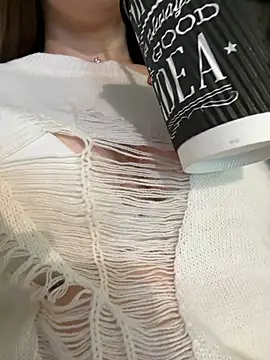 CrazyTori - Take off bra in cafe LT🎁
