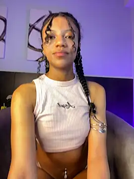 LiliMorado - CUM ON ME
