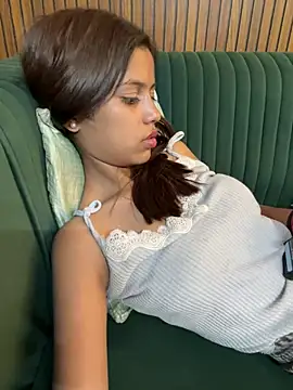 Sexy_myraaaa - Boobs show🥵