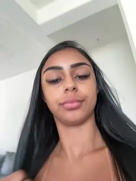 Luara_00x