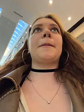Lucy-joy - OOOPS insert 1 finger in my pussy