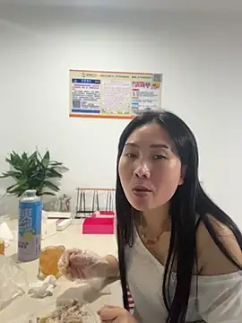 Su456711 - 特写女儿bb加开票妈妈帮女自慰