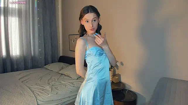 LianneBynon - stress test my panty !