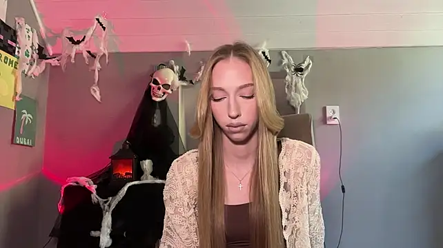 TraceyHowey - Walk like the model