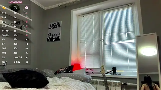 AmiKite - two finger im my pussy🤭