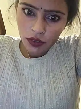 Raseeli_bhabhi1 - Boobs sucking
