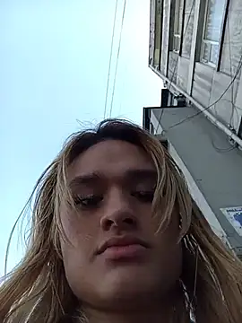 Lilit_doll_ - Show ass in street