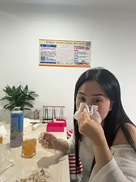 Su456711 - 特写女儿bb加开票妈妈帮女自慰