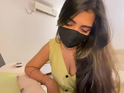 MaYaa__11 - dance nude on gulabi saree