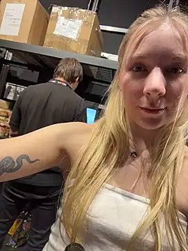 SabrinaRose_xxx - Last tip wins ALL MY VIDEOS🥰