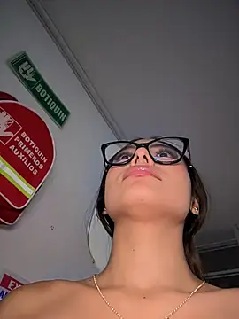 Amira_cute2