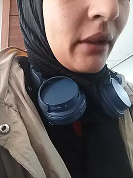 MisyonerNur - Dışarıda göğüslerini aç 😅