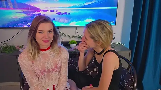 JonieBirdette - 💋 to lick the neck 🫦
