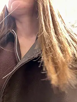 FReyja_44 - Show tits