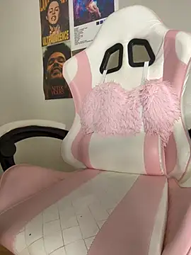 Sofi_chan - STRIPTEASE + TWERKING