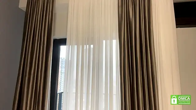 AveryBerkson - My pussy is eating my panties