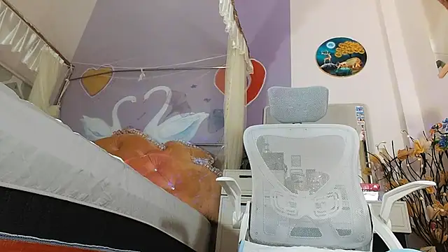 Lyly_asian - fuck and cum into your mouth
