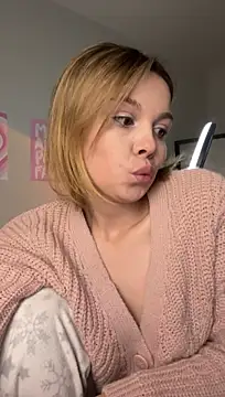 TalyaMeow - oiled-up ass + hard spanking