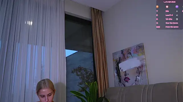 OlivlaTheMoon - last tipper take control of my toy