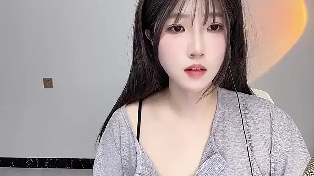 Lucy_8858 - 换衣服~