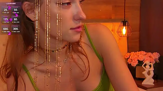 ElaraRay - Her cleavage was shaved