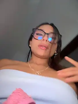 Amira_cute2 - FULL NAKED RIDE DILDO COWGIRL REVERSE