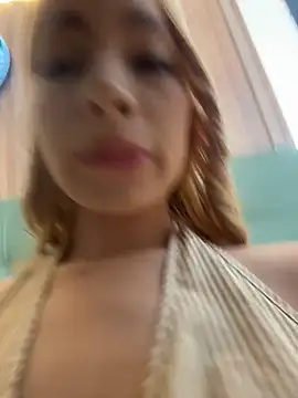 Isabella-gaviria - FINGERING PUSSY + SUCK FINGERS💦😈