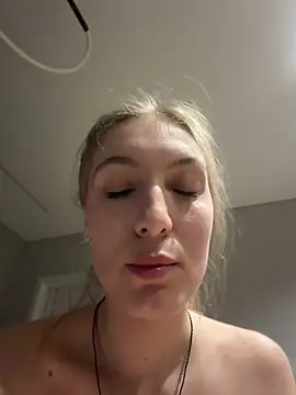 JessiTous - I give you control of the toy and mastur
