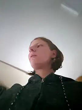 Carriemausi - Nippel in die Kamera 🍆