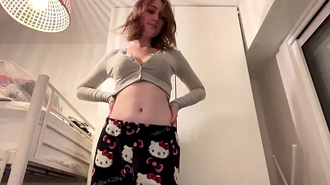 Sereneglowz - Massage my boobs under top🖤